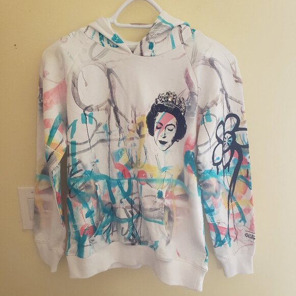 Girl's Youth Size 12 Guess Brandalized Grafitti by Banksy Queen Hoodie & Joggers - Picture 8 of 9